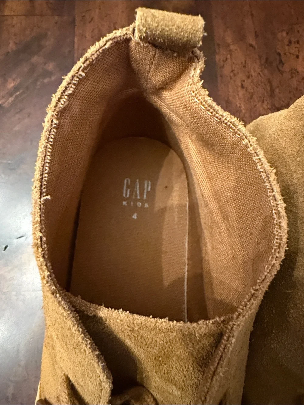 GAP boys Suede Chukka Boots in Camel